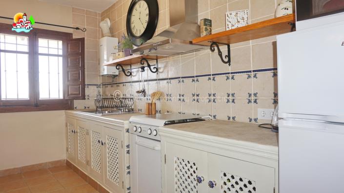 Image No.44-4 Bed Country Property for sale