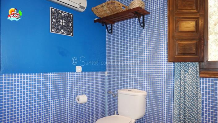 Image No.51-4 Bed Country Property for sale