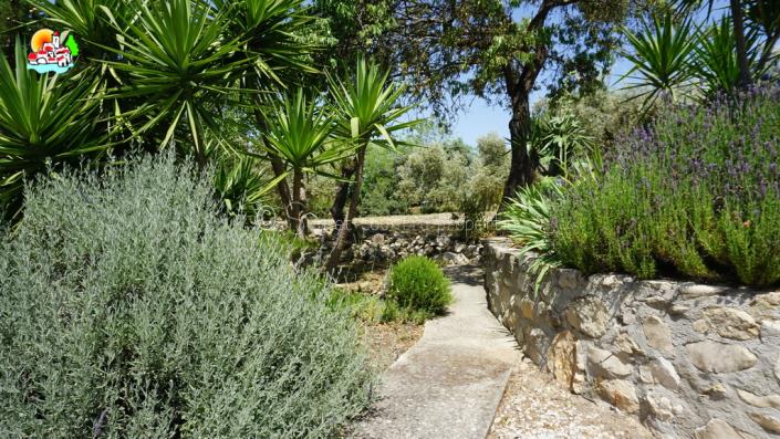 Image No.53-4 Bed Country Property for sale