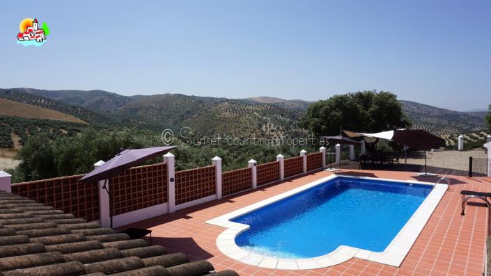 Image No.2-4 Bed Country Property for sale