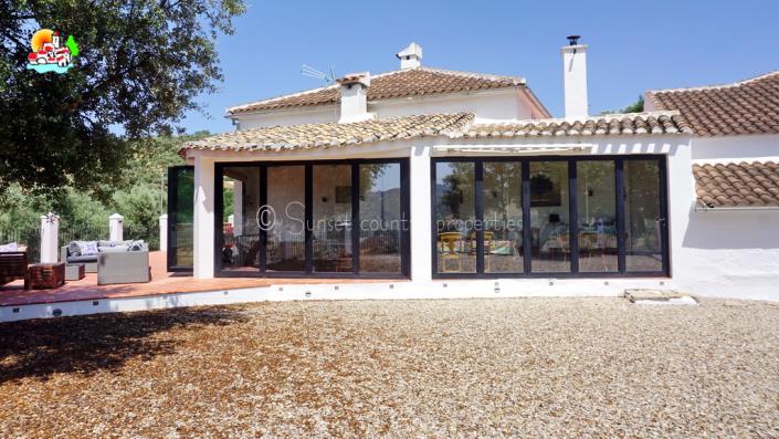 Image No.17-4 Bed Country Property for sale