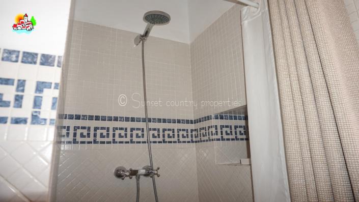 Image No.34-4 Bed Country Property for sale