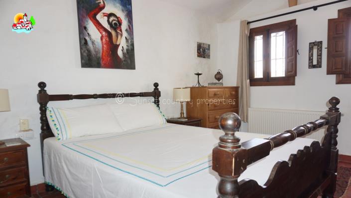 Image No.39-4 Bed Country Property for sale