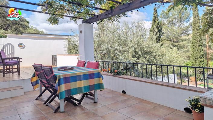 Image No.3-3 Bed Country Property for sale