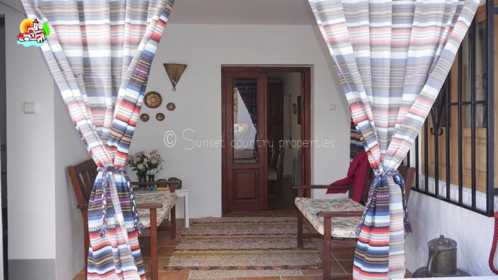 Image No.8-3 Bed Country Property for sale