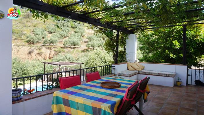 Image No.17-3 Bed Country Property for sale