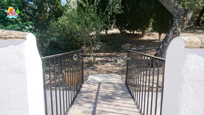 Image No.32-5 Bed Country House for sale