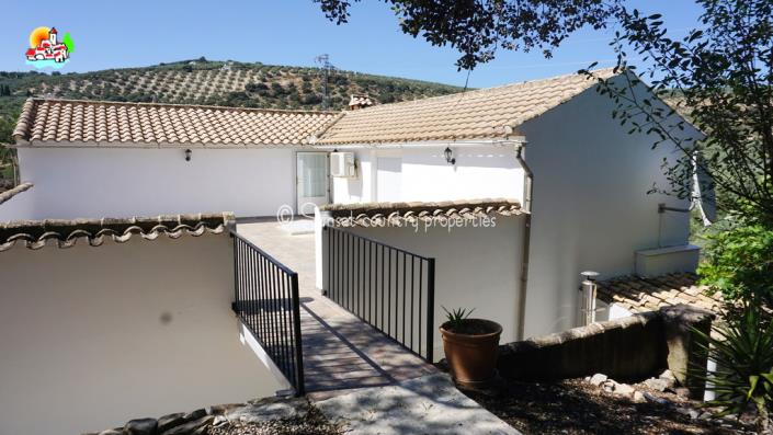 Image No.33-5 Bed Country House for sale