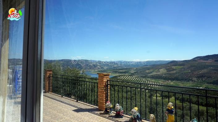 Image No.8-5 Bed Country Property for sale