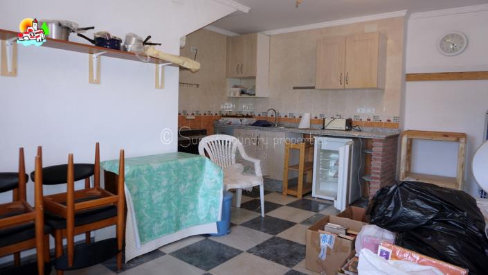 Image No.25-5 Bed Country Property for sale