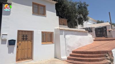 1 - Iznájar, Country House