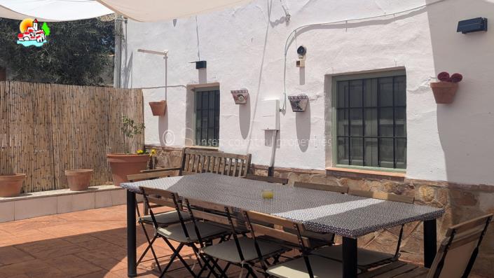 Image No.6-5 Bed Country House for sale