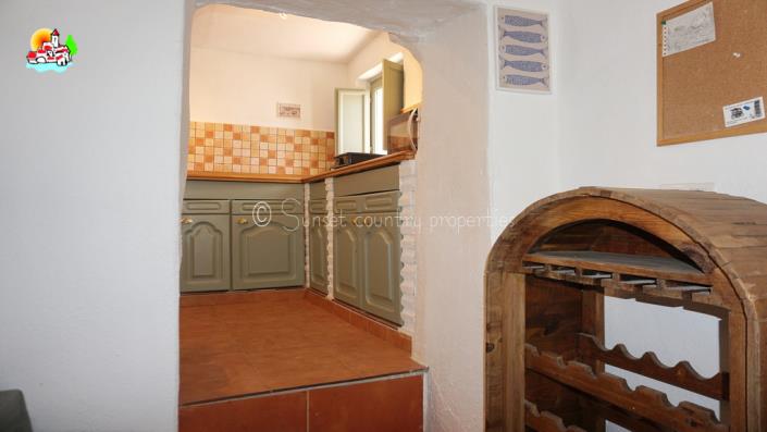 Image No.15-5 Bed Country House for sale