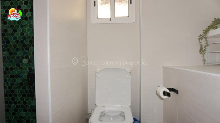 Image No.36-5 Bed Country House for sale