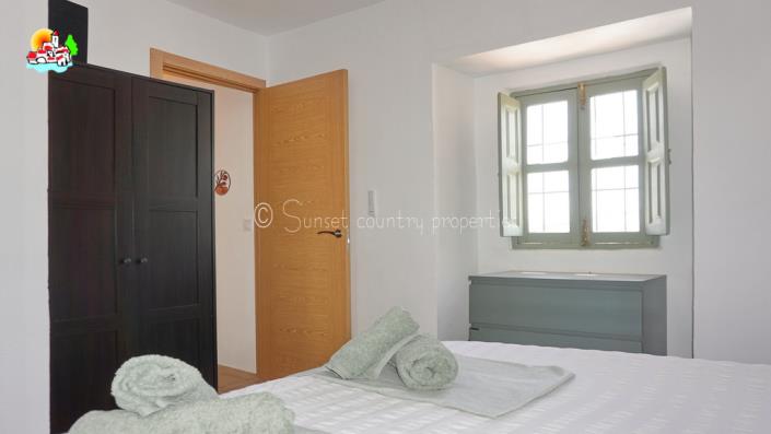 Image No.38-5 Bed Country House for sale