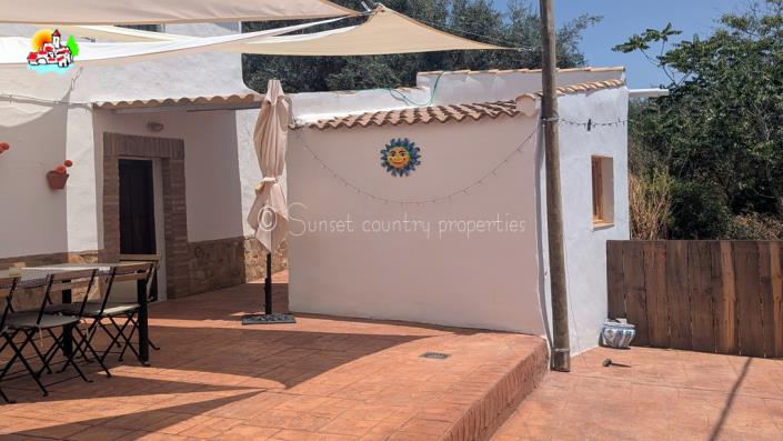 Image No.41-5 Bed Country House for sale