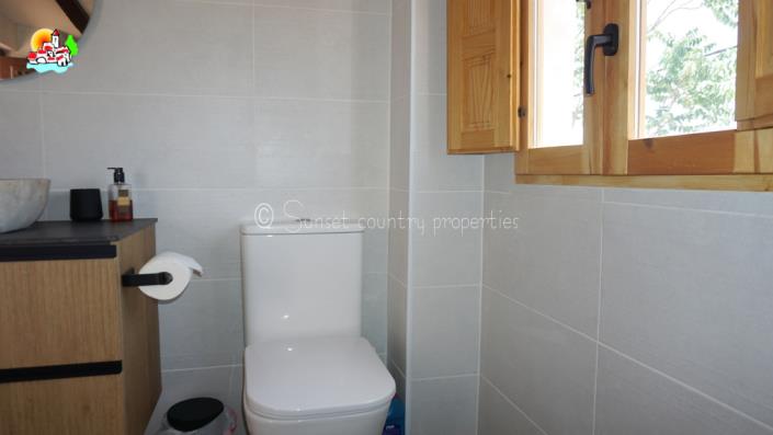 Image No.56-5 Bed Country House for sale