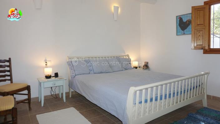 Image No.37-6 Bed Country Property for sale