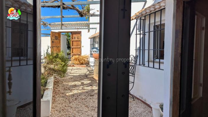 Image No.24-3 Bed Country Property for sale