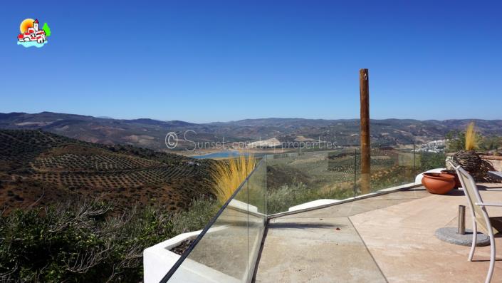 Image No.32-3 Bed Country Property for sale