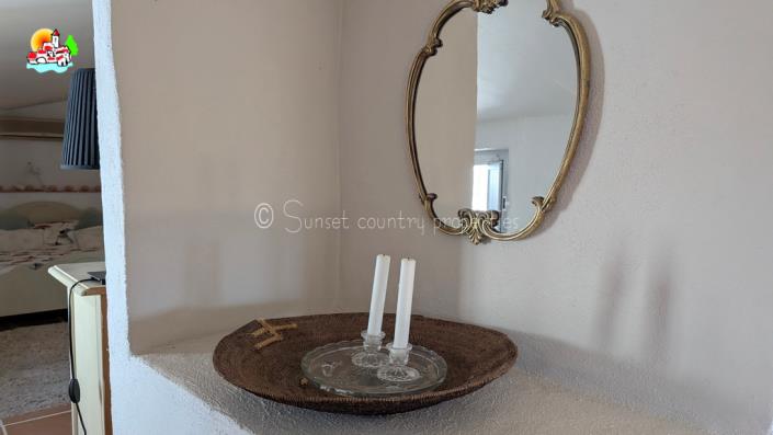 Image No.44-3 Bed Country Property for sale