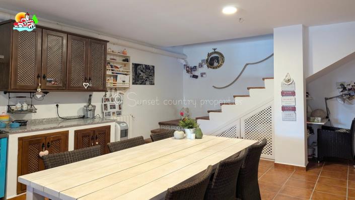 Image No.12-Propriété de pays de 9 chambres à vendre à Iznájar