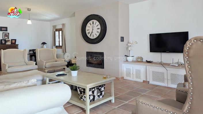 Image No.21-Propriété de pays de 9 chambres à vendre à Iznájar