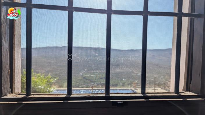 Image No.40-Propriété de pays de 9 chambres à vendre à Iznájar