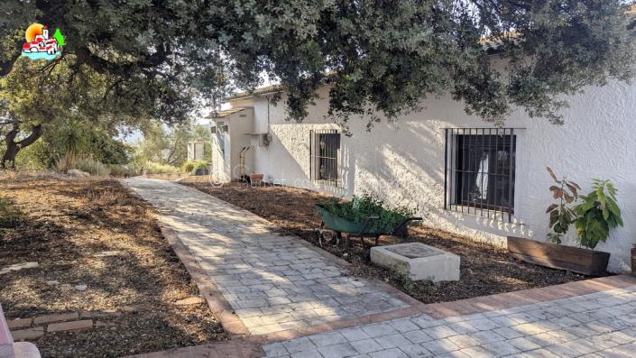 Image No.18-3 Bed Country Property for sale