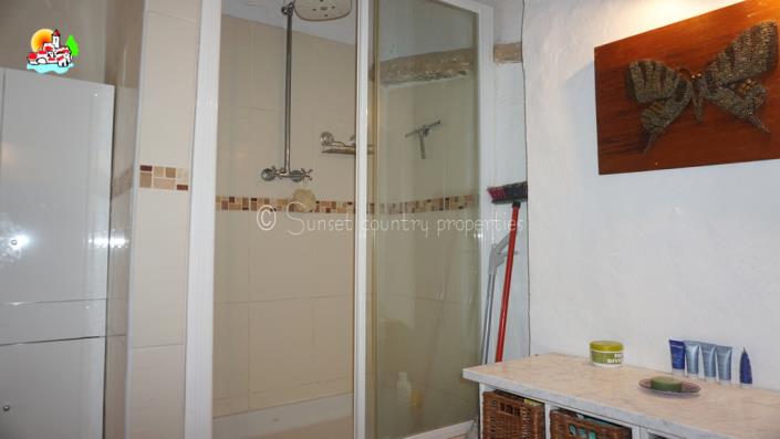 Image No.20-Propriété de pays de 5 chambres à vendre à Iznájar
