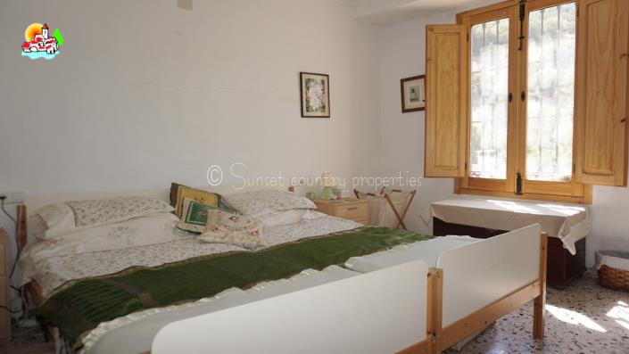 Image No.21-Propriété de pays de 5 chambres à vendre à Iznájar
