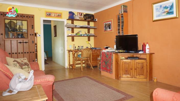 Image No.6-3 Bed Country Property for sale