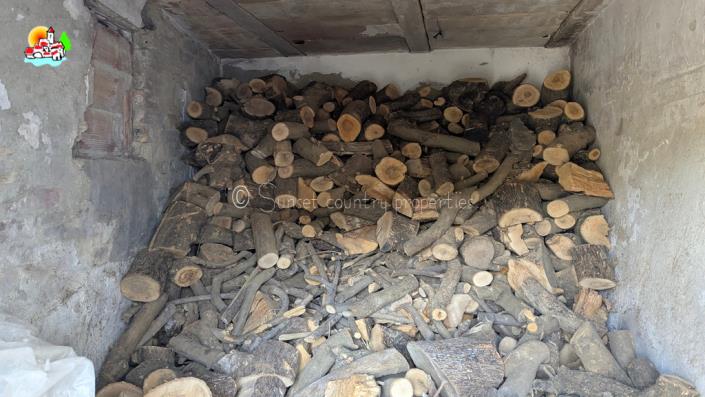 Image No.20-3 Bed Country Property for sale