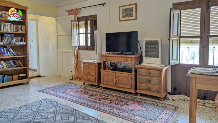 Image No.25-3 Bed Country Property for sale