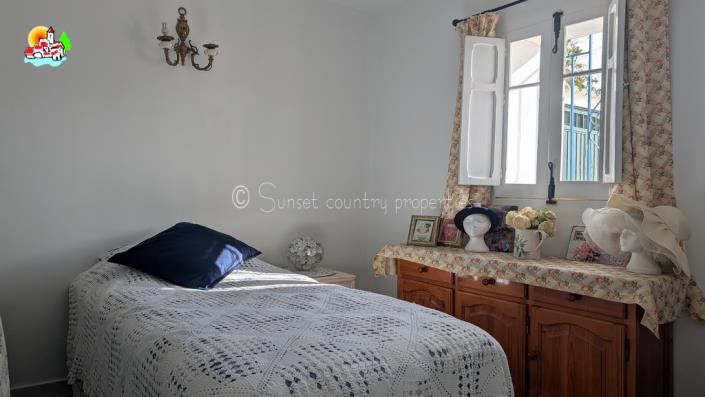 Image No.24-3 Bed Bungalow for sale