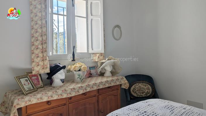 Image No.25-3 Bed Bungalow for sale