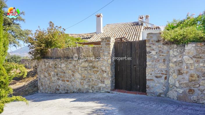 Image No.23-5 Bed Country Property for sale