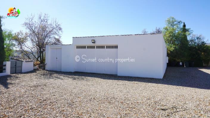 Image No.48-5 Bed Country Property for sale