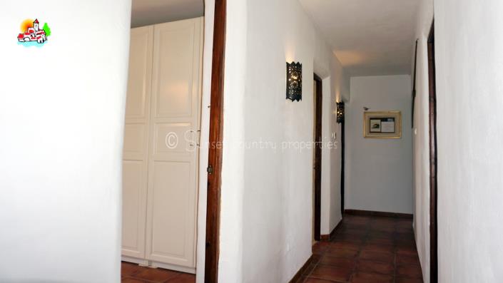 Image No.27-6 Bed Country Property for sale