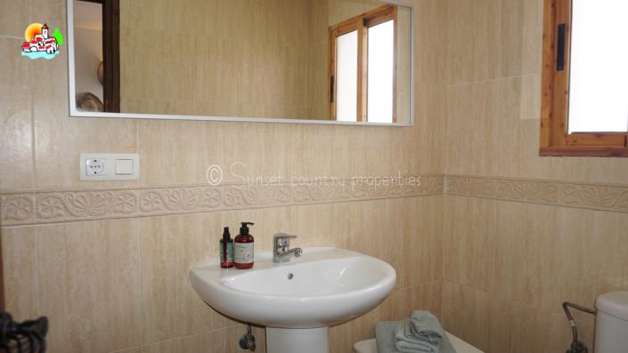 Image No.37-6 Bed Country Property for sale