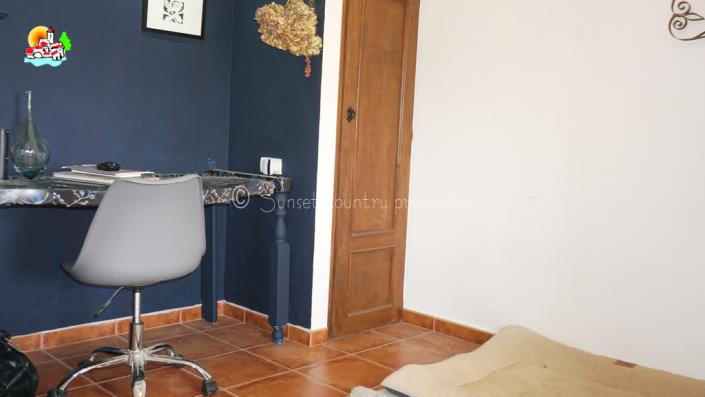 Image No.51-6 Bed Country Property for sale