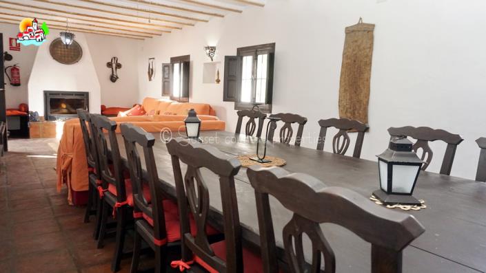Image No.11-6 Bed Country House for sale