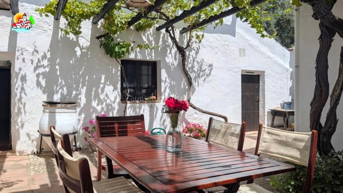 Image No.16-6 Bed Country House for sale