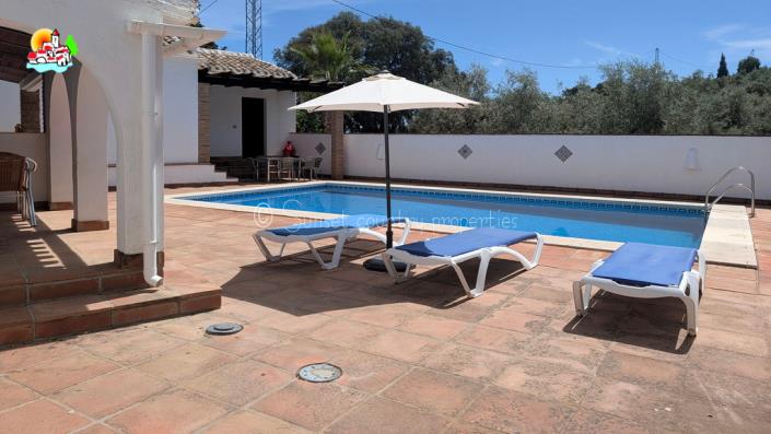 Image No.17-6 Bed Country House for sale
