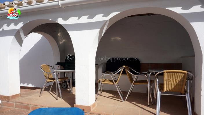 Image No.23-6 Bed Country House for sale