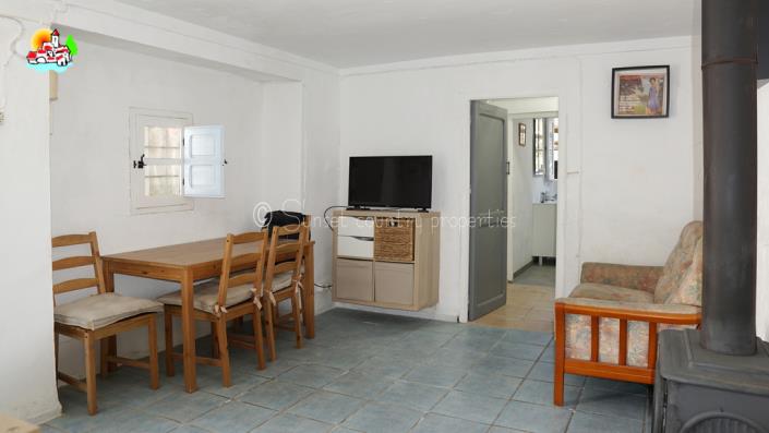 Image No.9-3 Bed Country Property for sale