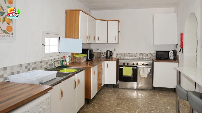 Image No.11-3 Bed Country Property for sale