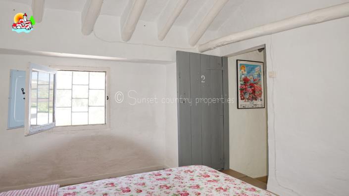 Image No.27-3 Bed Country Property for sale