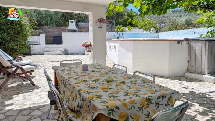 Image No.41-3 Bed Country Property for sale