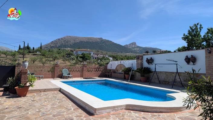 Image No.2-3 Bed Village House for sale